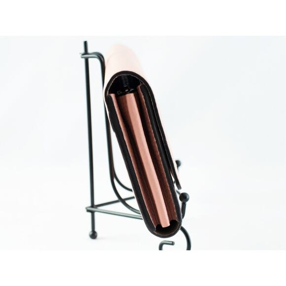 Louis Vuitton Capucines Wallet Pink Calfskin Leather  MI2177 - Picture 3 of 13